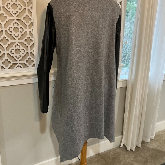 SHEIN Gray and Black Cardigan - Picture 5 of 7